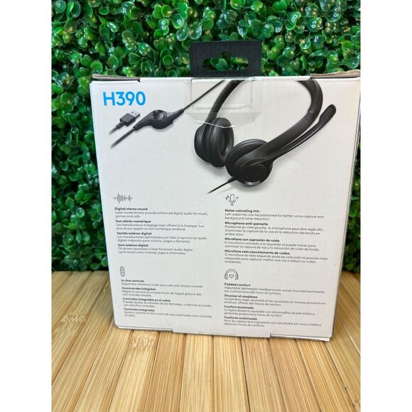 NIB Logitech H390 USB Headset ClearChat with Noise Cancelling Mic New - Picture 7 of 12